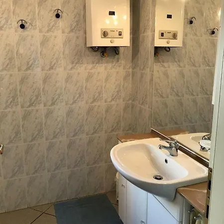 Apartment Cosy In With Garage Alassio